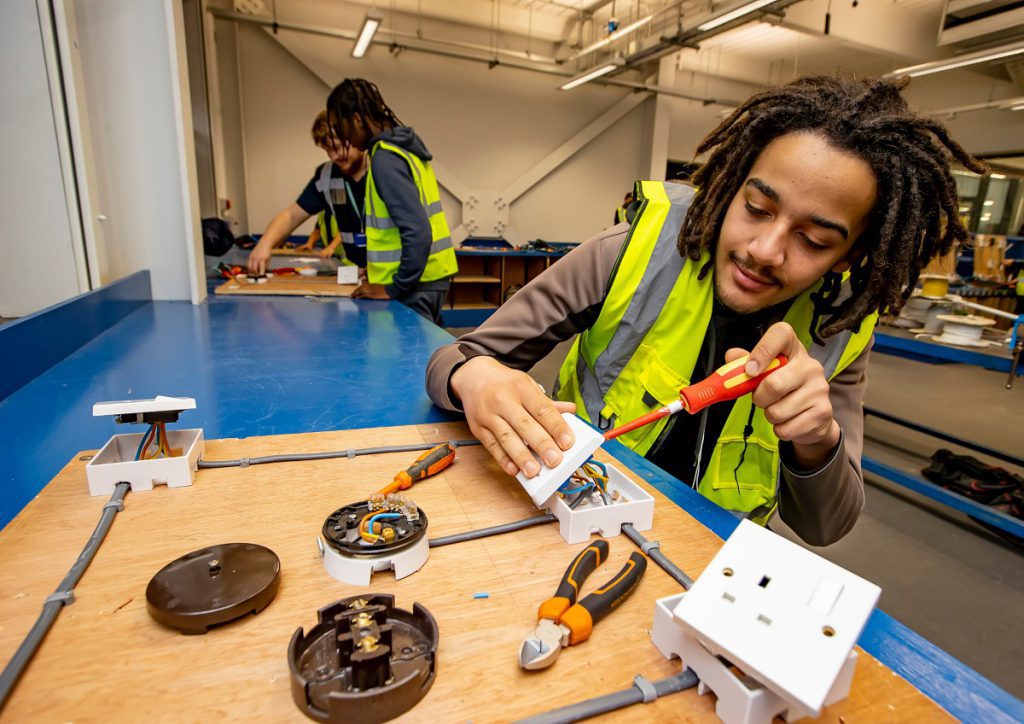 Schools Portal - Dudley College of Technology
